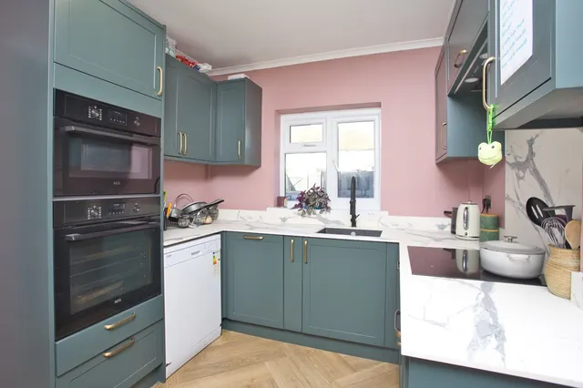 Samian Crescent, Folkestone, CT19, photo 3