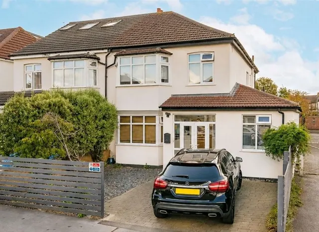Carolina Road, Thornton Heath, CR7, photo 1