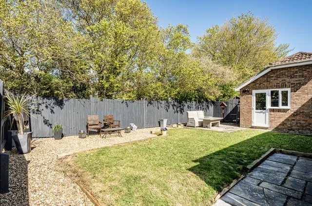 Silver Birch Drive, Middleton-On-Sea, PO22, photo 2