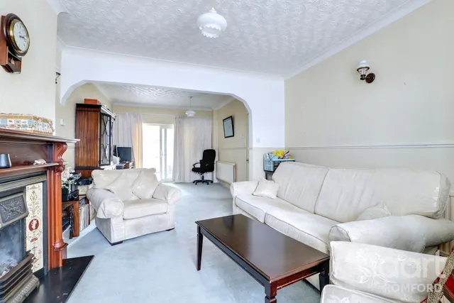 Rush Green Road, Romford, RM7, photo 2