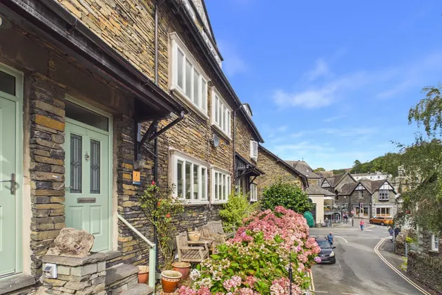 Swiss Villas, Ambleside, LA22, photo 1