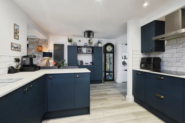 Howlett Drive, Hailsham, BN27, photo 3