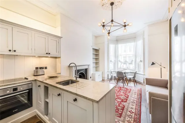 Redcliffe Street, Earl's Court, London, SW10 9DR, photo 1