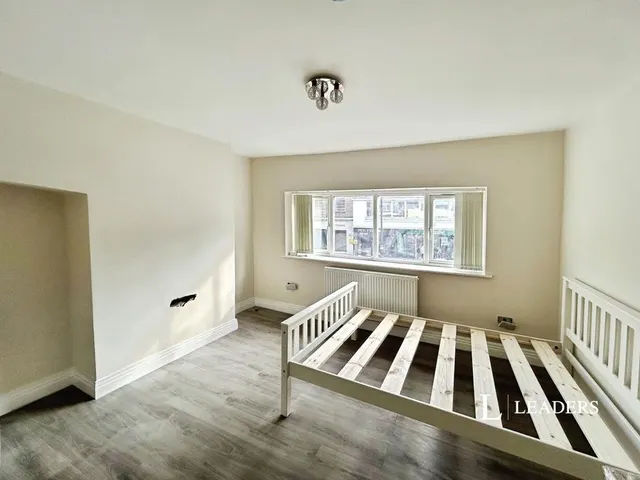 Market Place, Long Eaton, NG10, photo 3