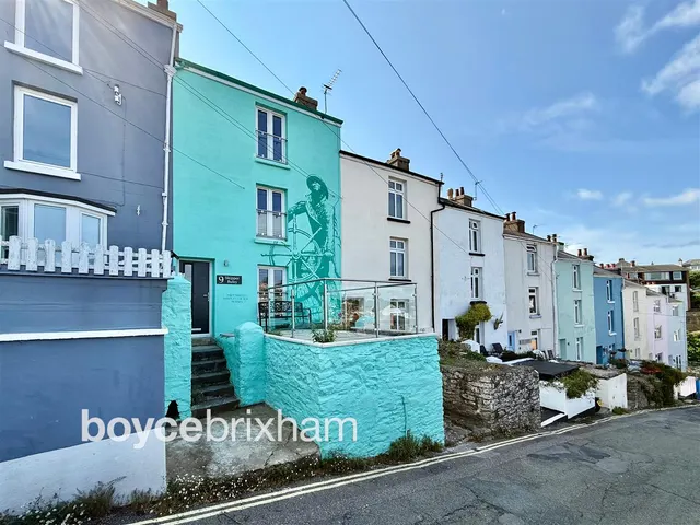 Elkins Hill, Brixham, photo 1