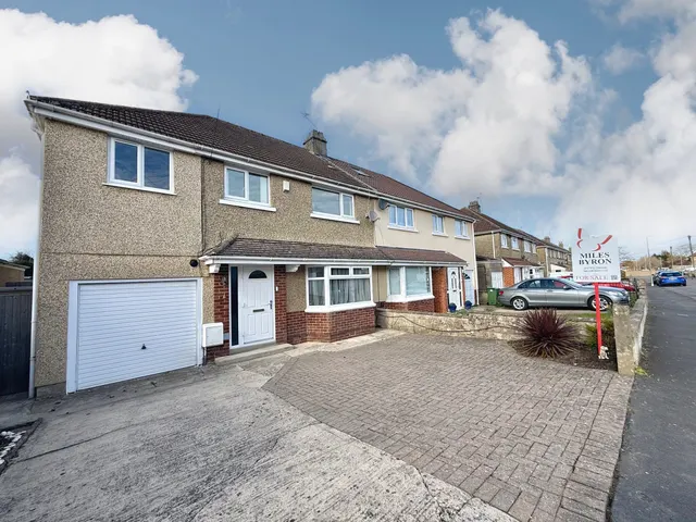 Woodside Avenue, Swindon, Wiltshire, SN3 1DU, photo 1