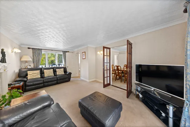 Photo 2 — Ridgebourne Close, Callands, Warrington, WA5 9YB