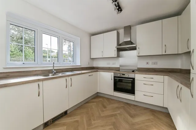 Kingfisher Drive, Creedy Bridge, EX17, photo 2