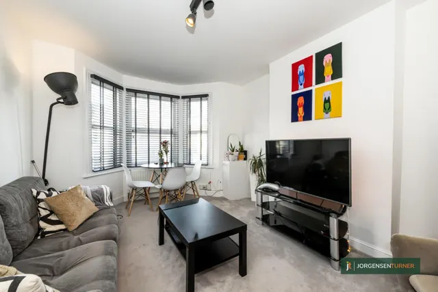 Tunis Road, Shepherds Bush, W12, photo 1