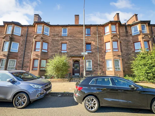 Dumbarton Road, Glasgow, G14 9XG, photo 1