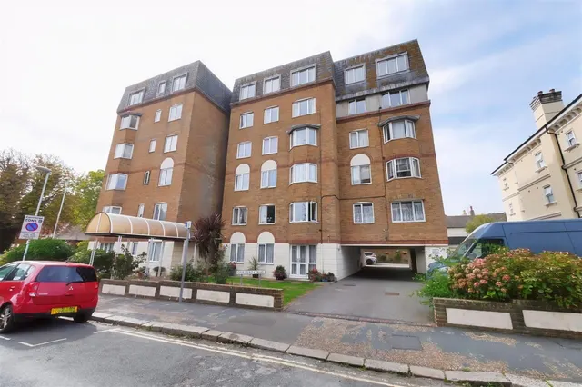 Gratwicke Road, Worthing, BN11, photo 1