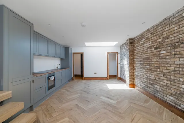 Blackheath Village SE3, photo 1