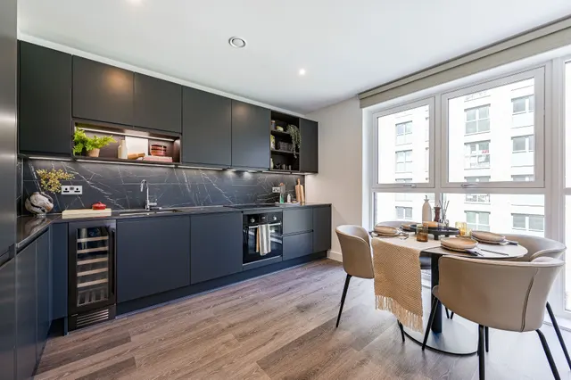 Photo 3 — Showflat 2 (2 bed) Navigator Place, Kidbrooke Village