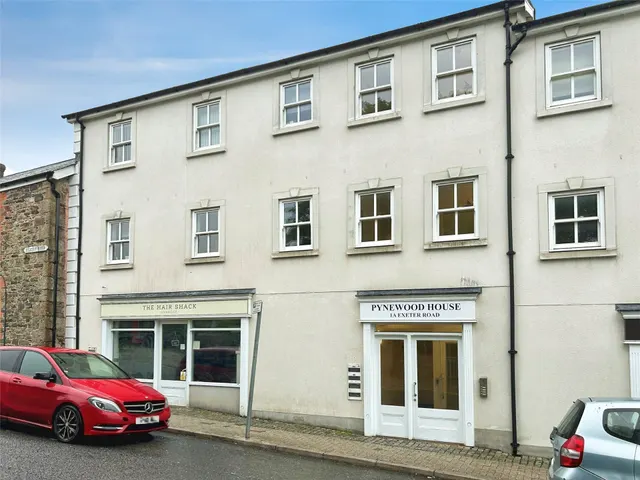 Exeter Road, Ivybridge, PL21