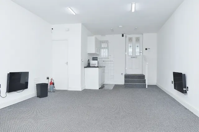 Photo 3 — Clockhouse Lane, Romford, Collier Row, RM5 3PH