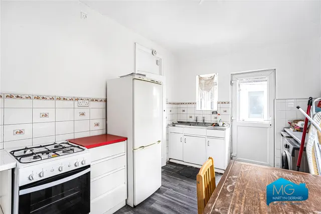Woodstock Road, Golders Green, NW11, photo 3