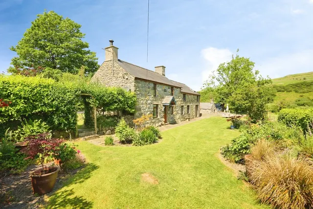 Llangybi, Pwllheli, LL53, photo 1