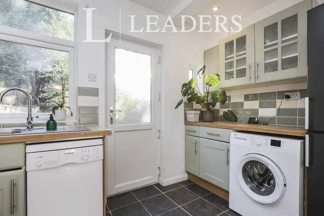 Wathen Road, Warwick, CV34, photo 3