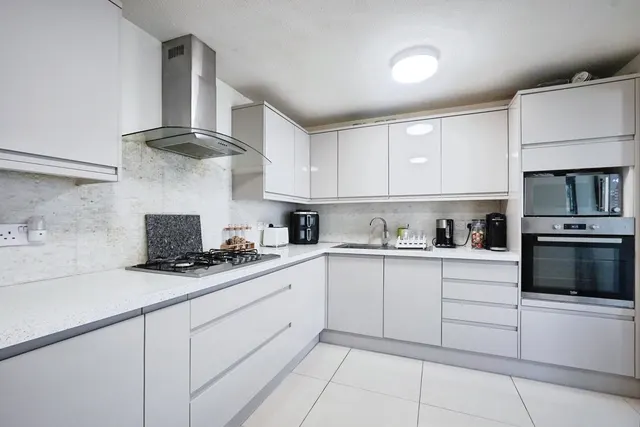 Derwent Avenue, Ramsgate, CT11, photo 3