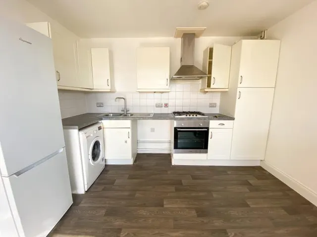 Shaw House, Tottenham, N17, photo 1