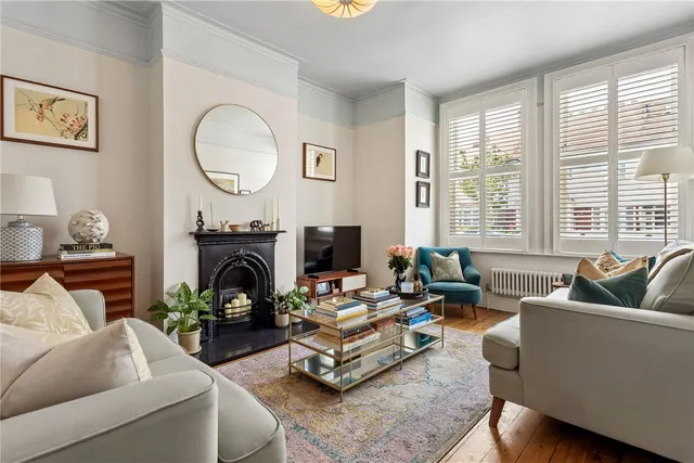 Ravenstone Street, London, SW12, photo 1