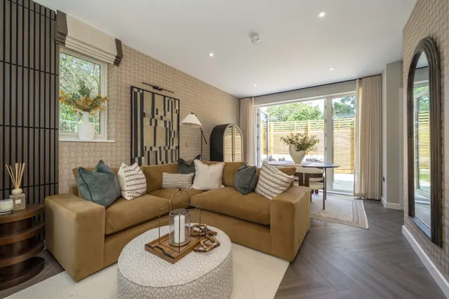 Twyford Abbey Road, London, NW10, photo 2
