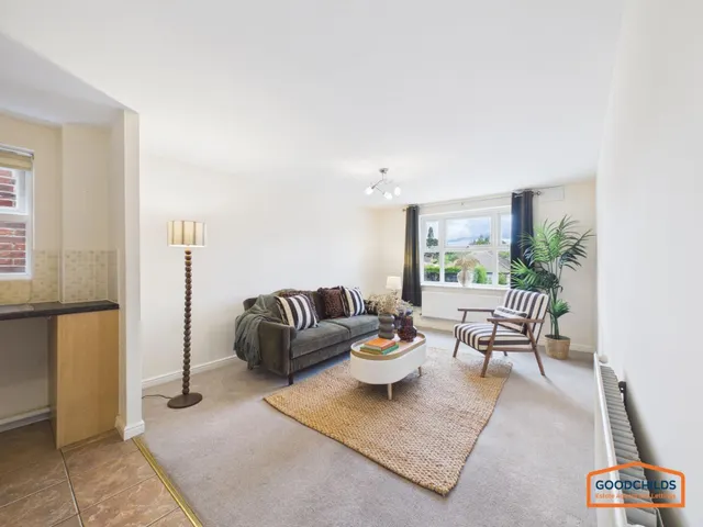 Parkhouse Grove, Aldridge, WS9, photo 3