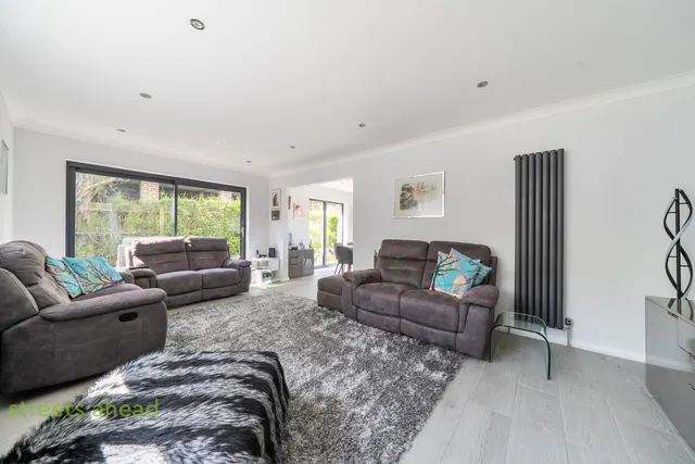 Haycroft Close, Coulsdon, CR5, photo 2