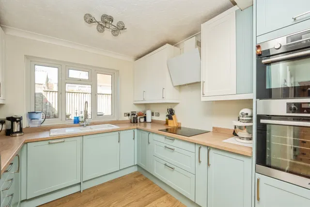Radipole Lane, Weymouth, DT4, photo 2