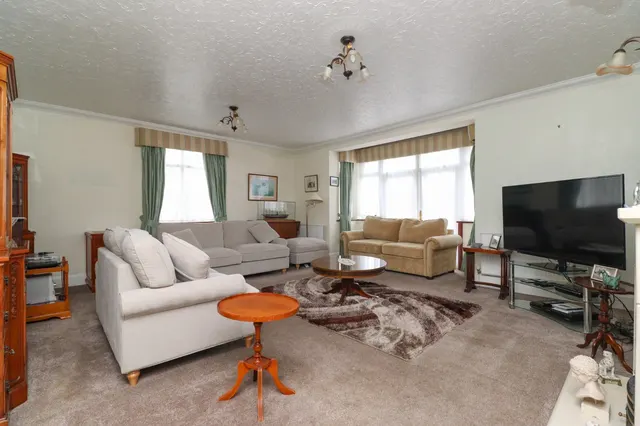 Carlton Rise, Westgate-on-Sea, CT8, photo 3