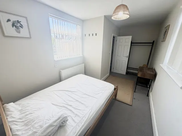 Claremont Road, CV21, photo 3