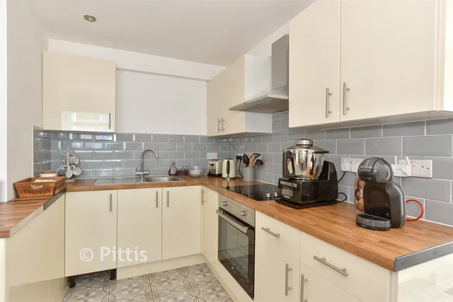 Nelson Street, Ryde, PO33, photo 2