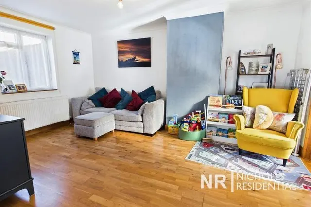Rowden Road, West Ewell, KT19, photo 3