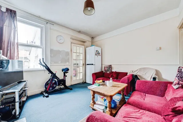 Photo 3 — Graham Street, Swindon, Wiltshire, SN1