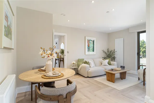 Photo 3 — 1 Smitham Bottom Lane, Purley CR8 3DE