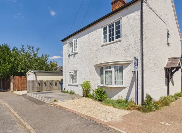 Georges Drive, Flackwell Heath, HP10, photo 1