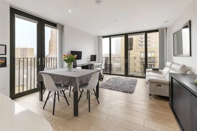 Cobalt Place, London, SW11, photo 1