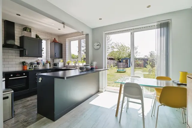 Camdale Road, London, SE18, photo 3