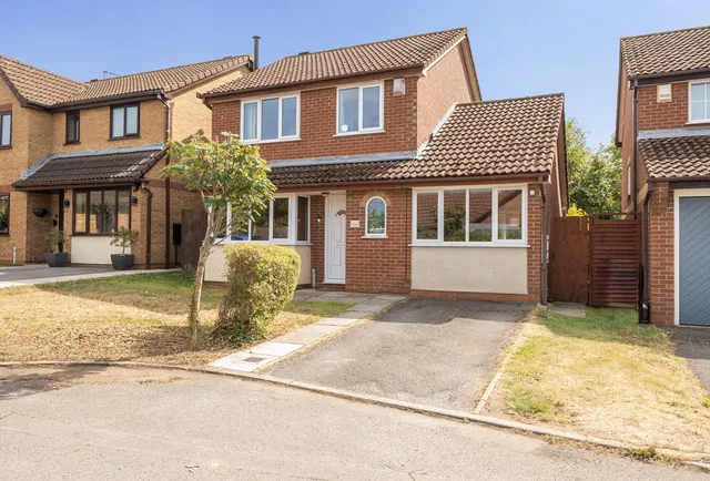 The Worthys, Gloucestershire, Bradley Stoke, BS32 8DH, photo 1
