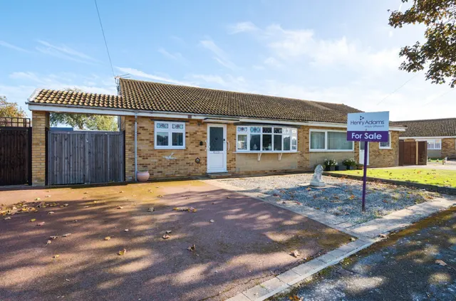 Wheatfield Road, Selsey, PO20, photo 1
