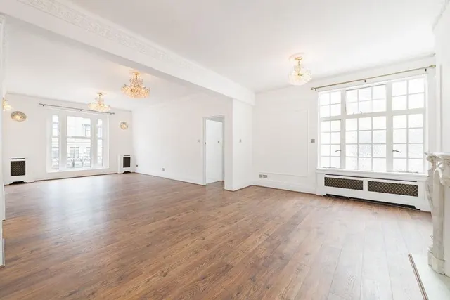 Berkeley Court, Marylebone, NW1, photo 3