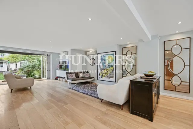 Purley Avenue, London, NW2, photo 1