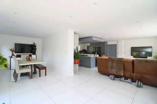 Regina Drive, Walsall, WS4, photo 3