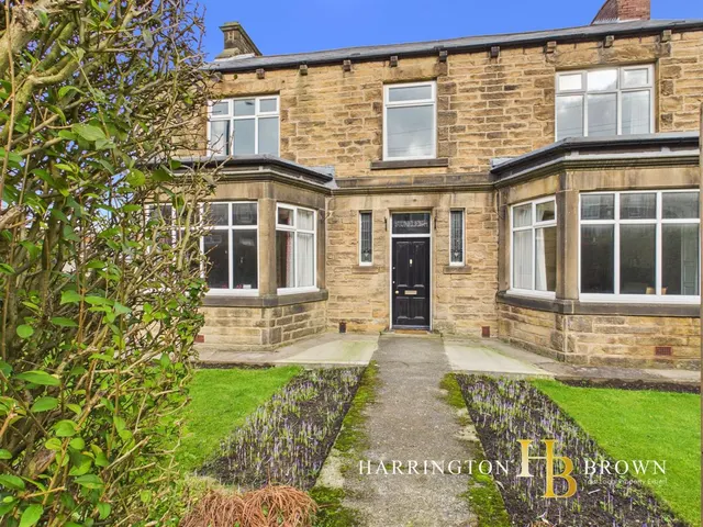 Stoneleigh, North Road, photo 1