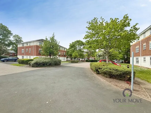 Photo 2 — Victoria Gardens, Cradley Heath, West Midlands, B64