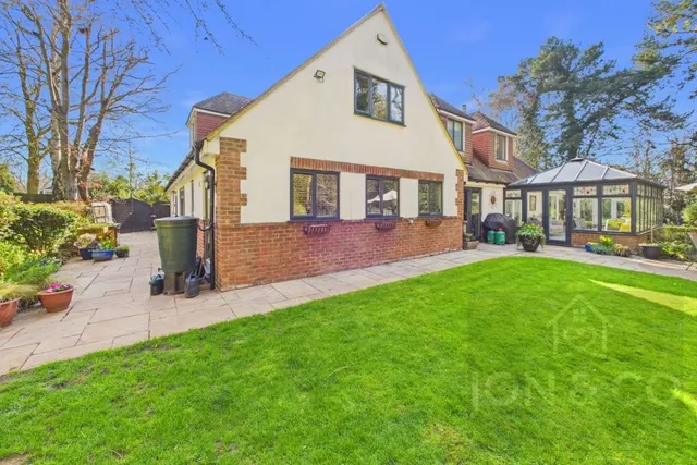 Park View, Moulton, NN3, photo 3