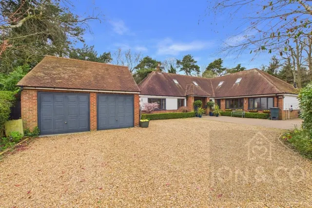 3 bedroom house, Park View, Moulton, NN3