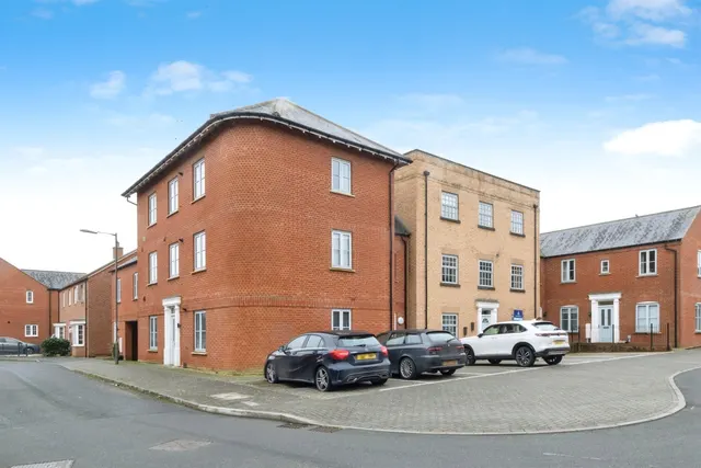 Needlepin Way, Buckingham, MK18, photo 1
