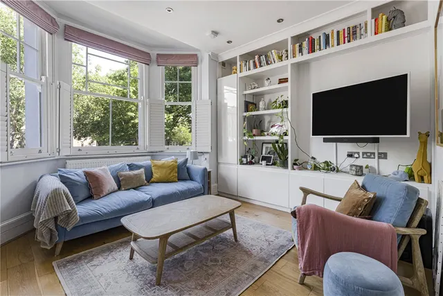 New Kings Road, London, SW6, photo 1