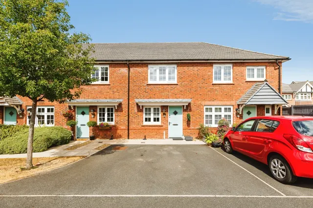Bostock Avenue, Tattenhall, Chester, photo 1